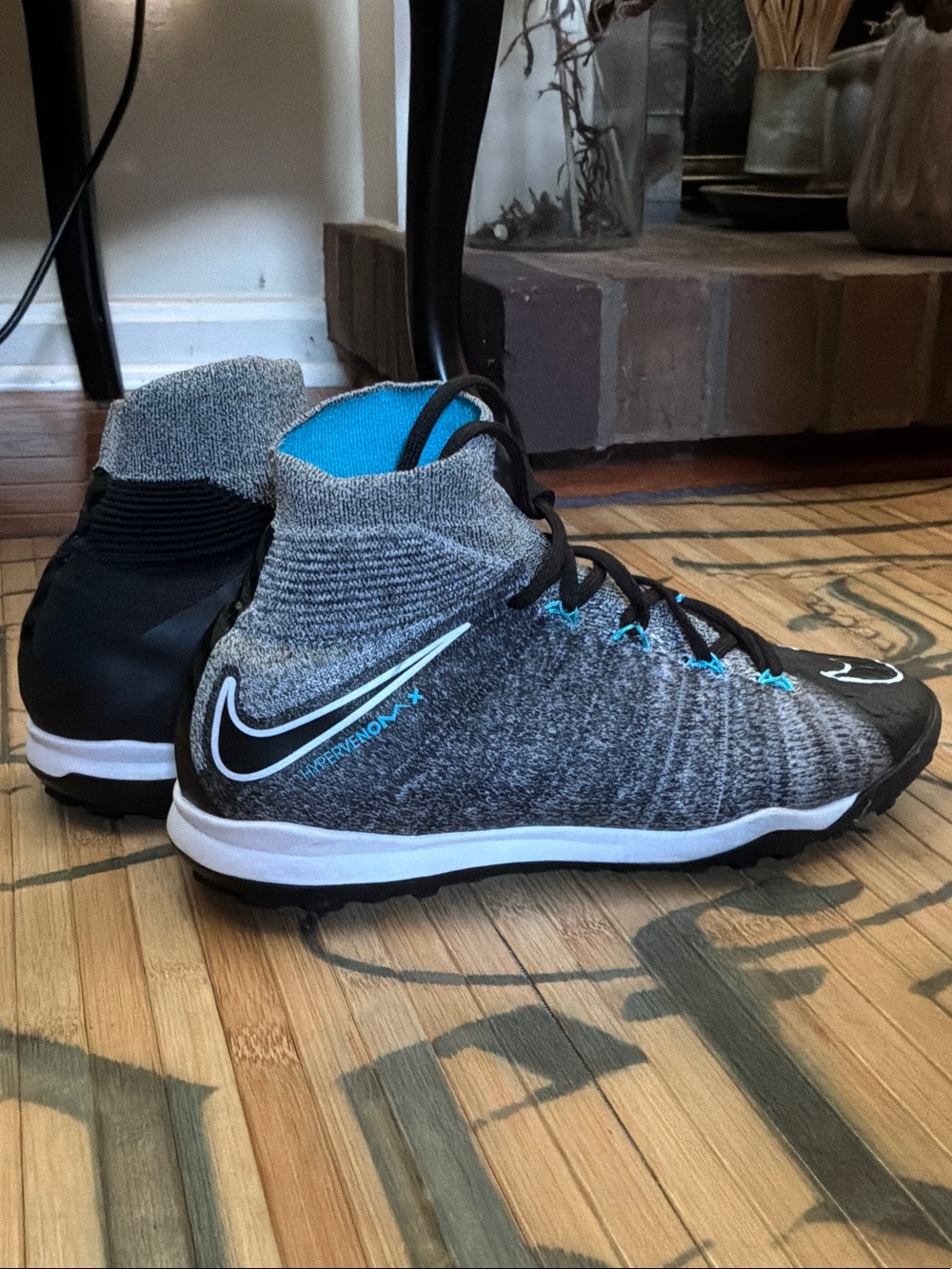 Nike Men’s HYPERVENOM X TURF Grey High-Top Training Shoes with Blue Accents